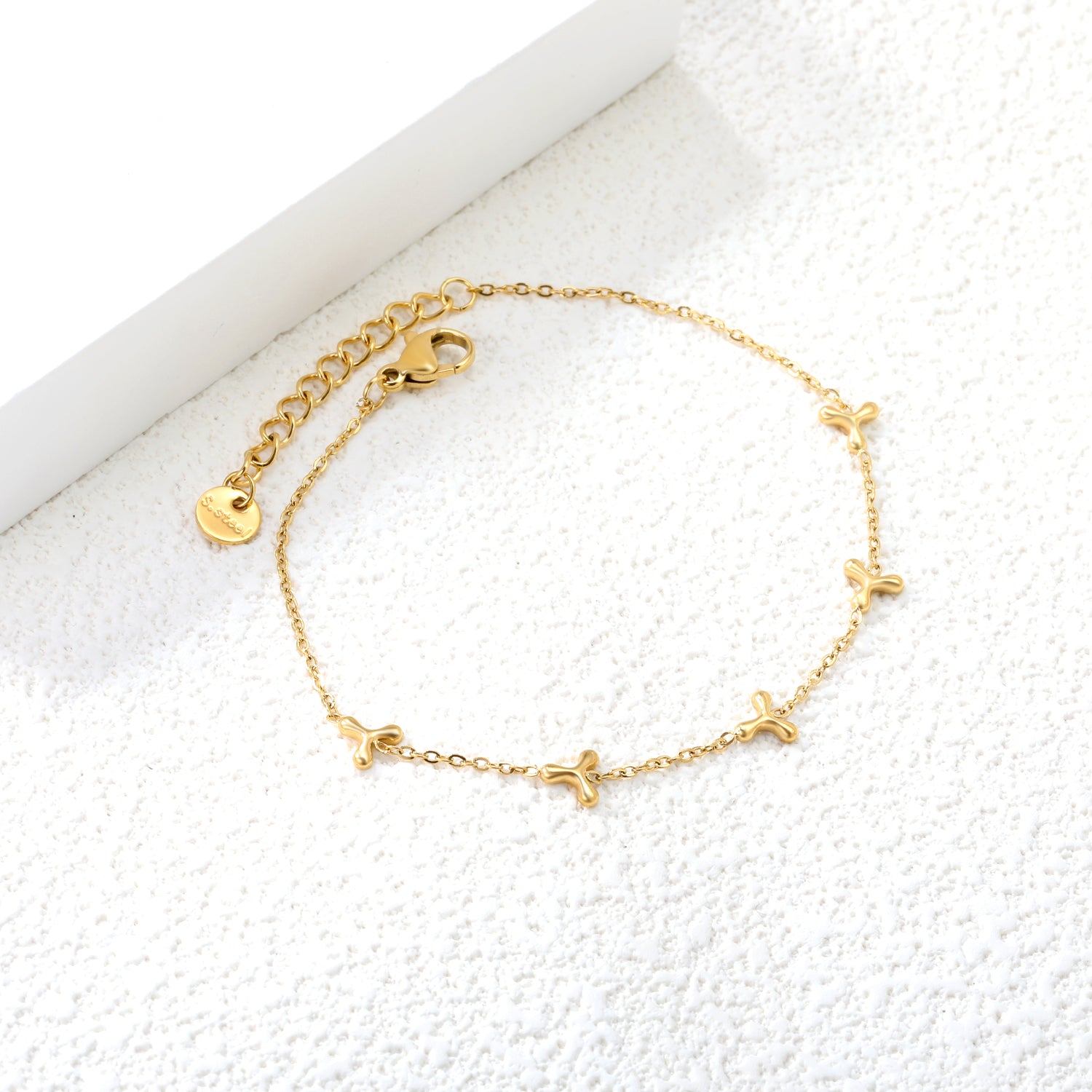 Dainty Bloom Bracelet - Aevum.accessorieshypoallergenicjewelry