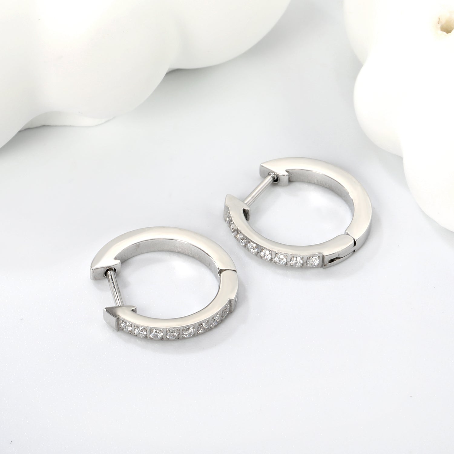 Elegant Pavé Mini Hoops - Aevum.accessorieshypoallergenicjewelry