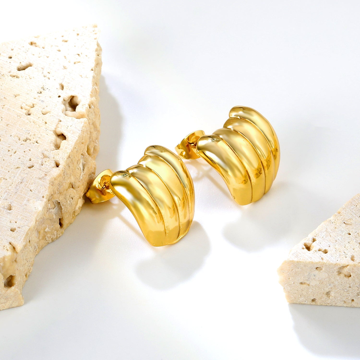 Ripple Gold Studs - Aevum.accessorieshypoallergenicjewelry