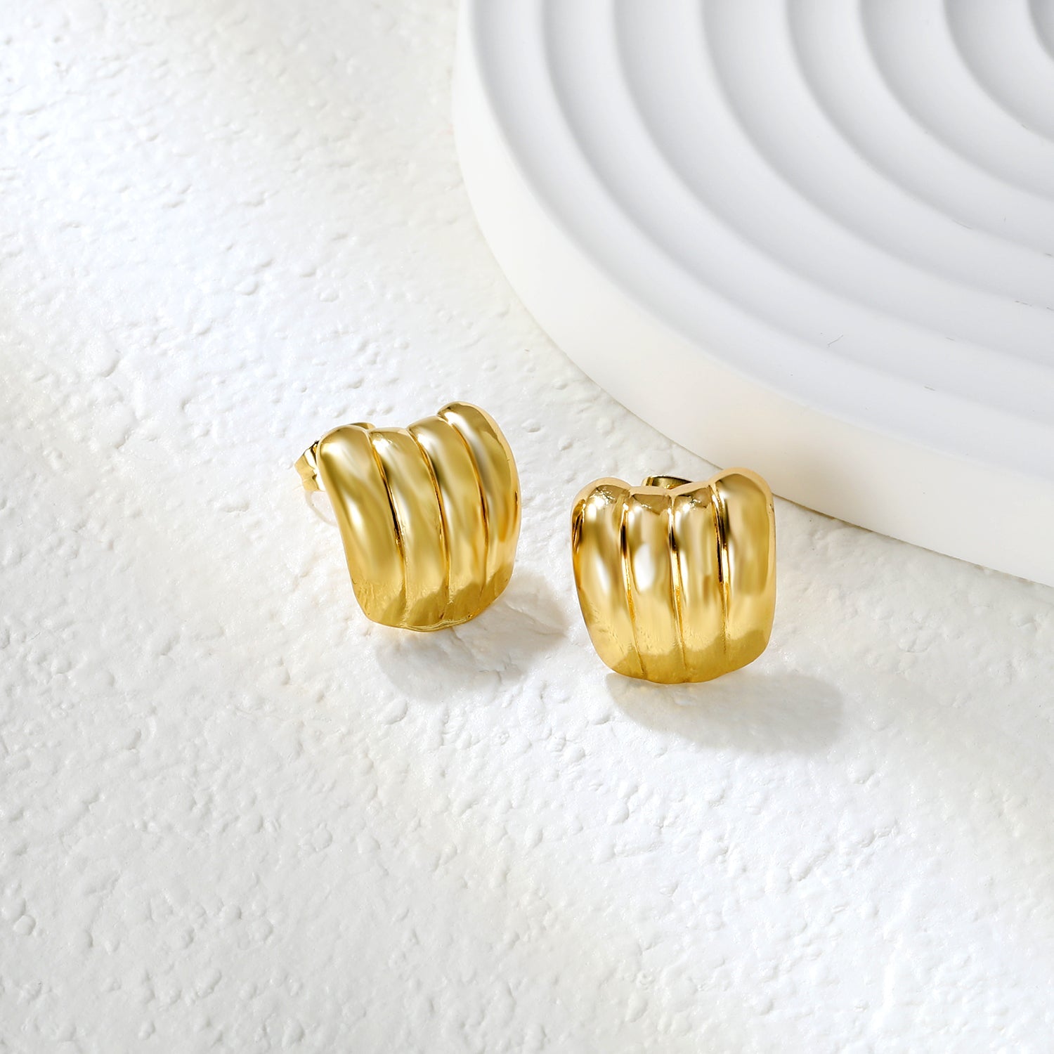 Ripple Gold Studs - Aevum.accessorieshypoallergenicjewelry